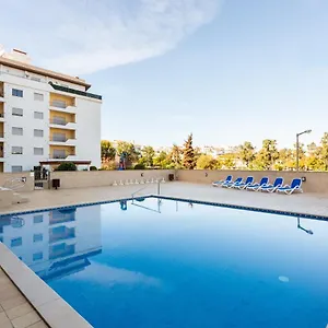  Apartment James's Quinta Palmeiras: Spacious Luxury Near Town And Portugal